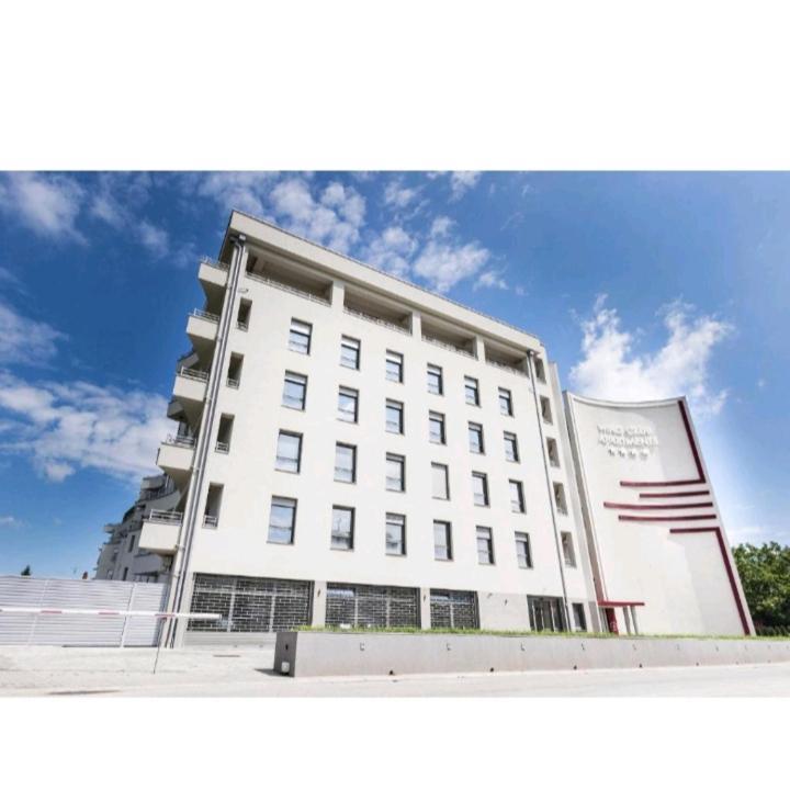 Wing Club Dajana Aparthotel Jagodina Exterior foto